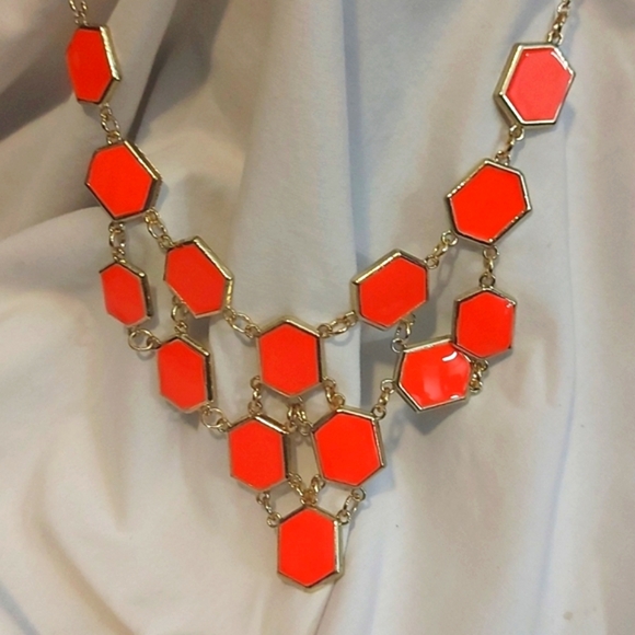 🎉FREE WITH PURCHASE🎉 Statement Jewelry Sets - Picture 4 of 8